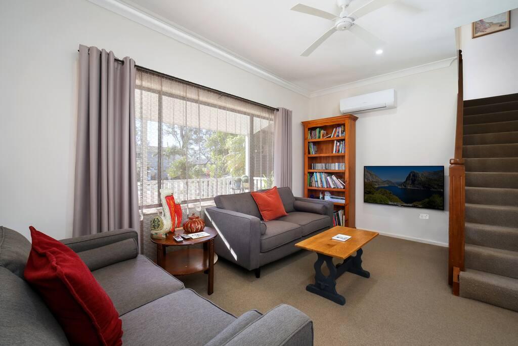 Berkeley Vale NSW Accommodation Mermaid Beach