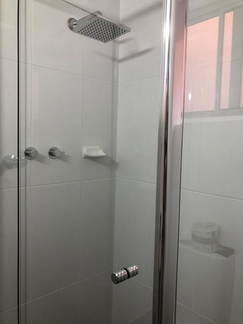 Commodore Motor Inn - Accommodation Mermaid Beach 1