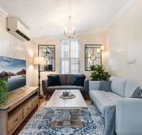 Contemporary Cottage in Perfect Lifestyle Address - Accommodation Mermaid Beach
