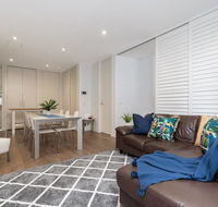 Convenience and luxury in Carnegie - Accommodation Mermaid Beach