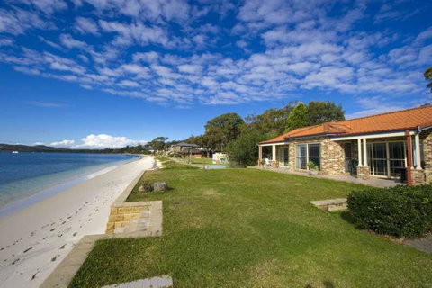 Cook St 4 - Salamander Bay - Accommodation Mermaid Beach 0