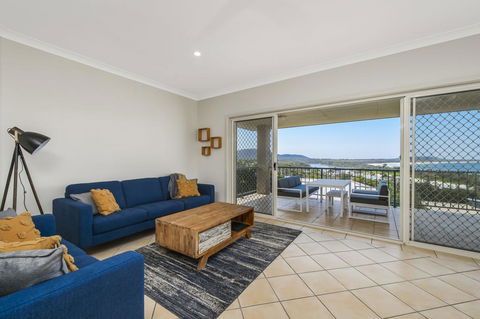 Corakuna, 3 Korogora Street - Accommodation Mermaid Beach 2