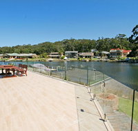 Cormorant Waterfront Home - Accommodation Mermaid Beach