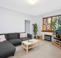 Cosy 2BR plus Parking in Nth Sydney - Accommodation Mermaid Beach