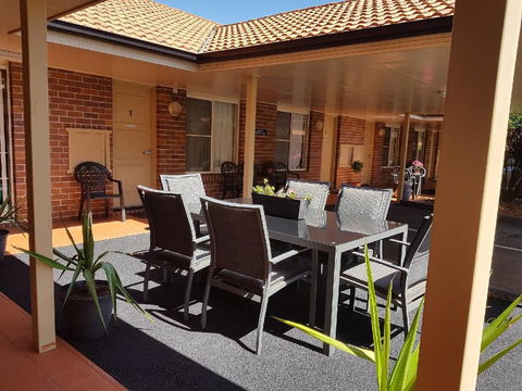 Cotswold Motor Inn - Accommodation Mermaid Beach 2