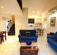 Country Apartments - Accommodation Mermaid Beach