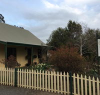 Country Pleasures Bed and Breakfast - Accommodation Mermaid Beach