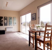 Couples Retreat with Mountain View Near Hobart - Accommodation Mermaid Beach