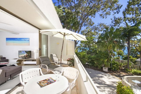 Cove Point 2 - Accommodation Mermaid Beach 2