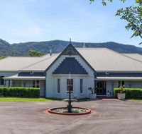 Cowley House - stunning entertainer views pool - Accommodation Mermaid Beach