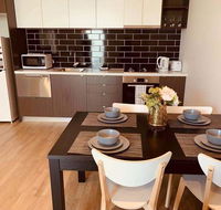 Cozy  Brand New Apt in the Heart of Western - Accommodation Mermaid Beach