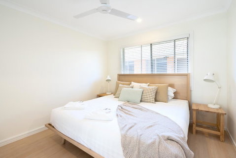 Cozy 1 Bedroom Apartment Minutes From The Beach - Accommodation Mermaid Beach 3