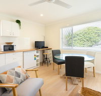 Cozy 1 Bedroom Apartment Minutes From The Beach - Accommodation Mermaid Beach