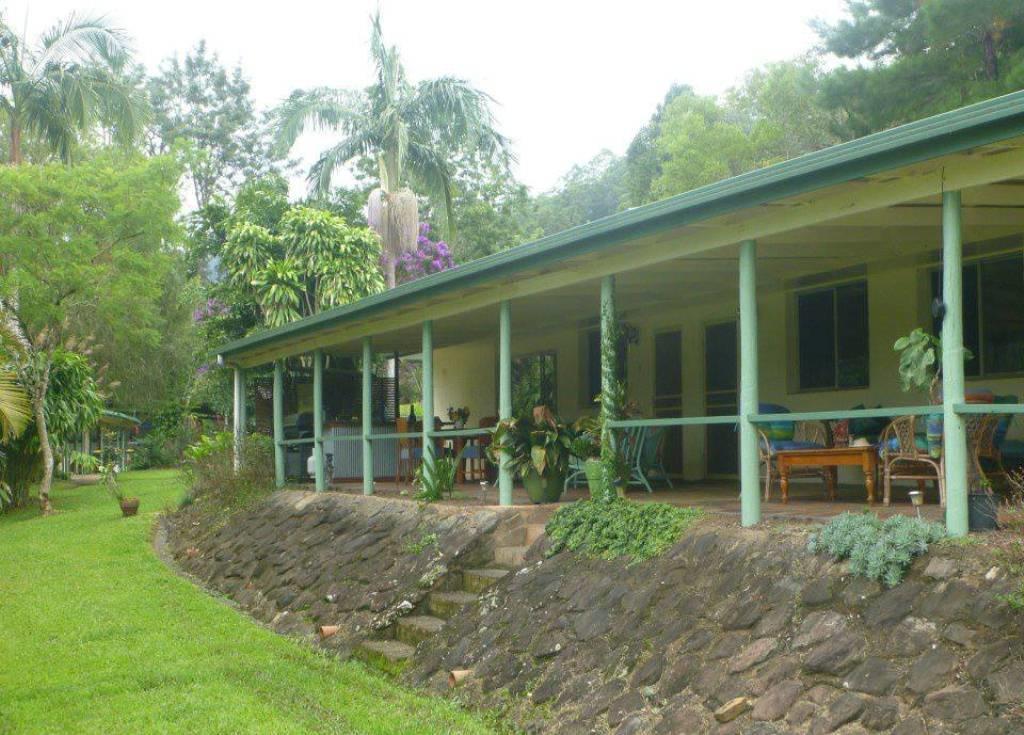 Nimbin NSW Accommodation Mermaid Beach