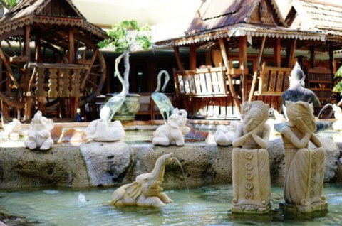 Crown Towers - Accommodation Mermaid Beach 1