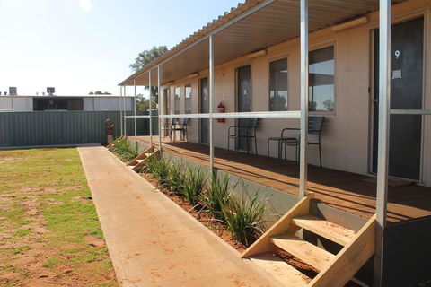 Cue Motel - Accommodation Mermaid Beach 2