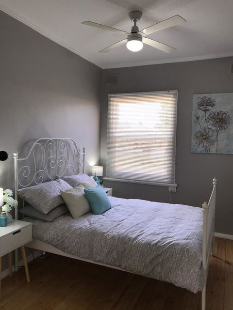 Cute And Cosy II - Events, Workers, Getaways. - Accommodation Mermaid Beach 1