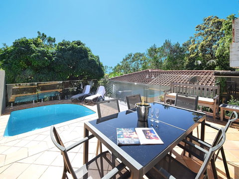 Cuvee 1 - Accommodation Mermaid Beach 2
