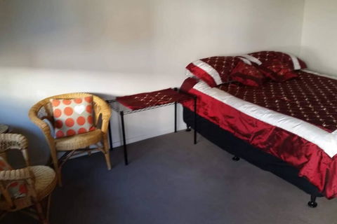 Dee B N B - Accommodation Mermaid Beach 2