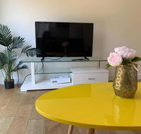 Delicate and Cozy Bedroom in Bentleigh East - Accommodation Mermaid Beach