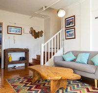 Delightful 3 Bedroom Apartment near Chapel Street in St Kilda - Accommodation Mermaid Beach