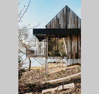 Deviot Boat House - Accommodation Mermaid Beach