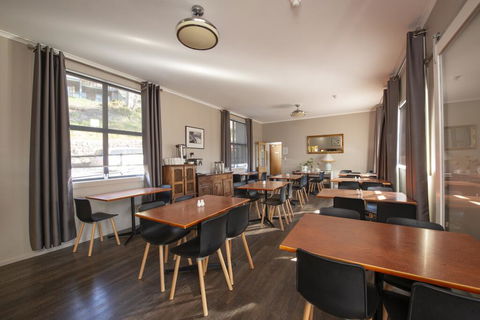 Diana Alpine Lodge - Accommodation Mermaid Beach 2
