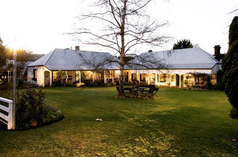 Dingup House - Accommodation Mermaid Beach 0