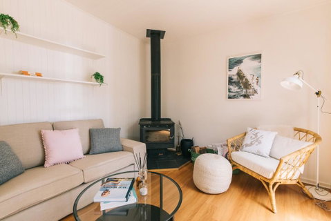 DOVESTONES BY THE SEA - INVERLOCH - Accommodation Mermaid Beach 0