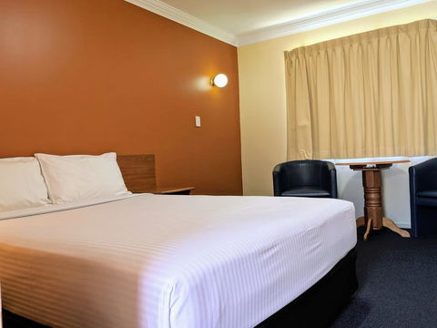 Econo Lodge Waterford - Accommodation Mermaid Beach 3