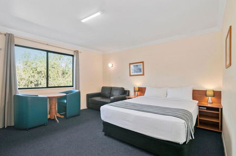 Econo Lodge Waterford - Accommodation Mermaid Beach 1