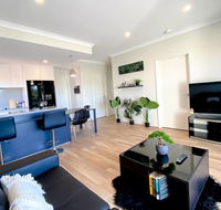 Elegantly Appointed BRAND NEW Luxurious Apartment - Accommodation Mermaid Beach