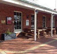 Emeu Inn Bed  Breakfast - Accommodation Mermaid Beach