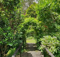 English Gardens - Garden Cottage - Accommodation Mermaid Beach