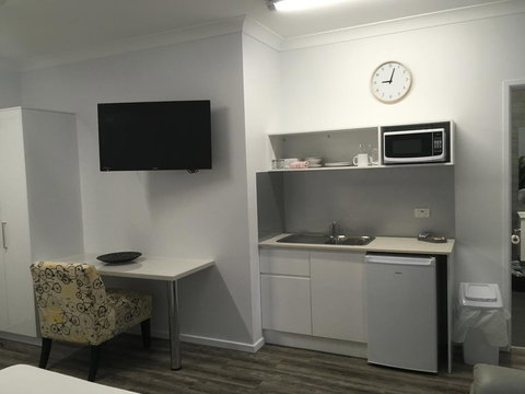 Escape On Lake - Accommodation Mermaid Beach 1