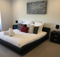 Executive Mansion Spring Racing Melbourne Cup - Accommodation Mermaid Beach