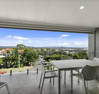 Exquisite Penthouse with views to Laguna Bay - Unit 3 Taralla 18 Edgar Bennett Avenue - Accommodation Mermaid Beach