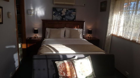 Factory Lane B&B - Accommodation Mermaid Beach 3