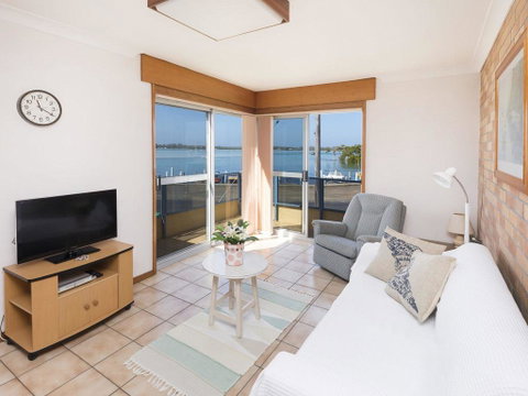 Fairholme 12 - Accommodation Mermaid Beach 0