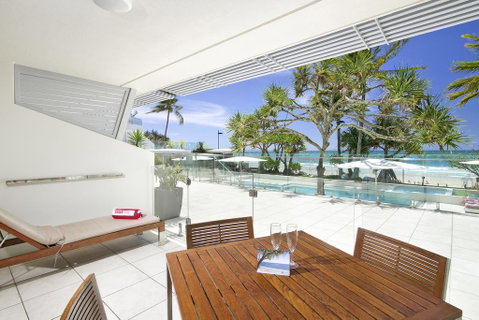 Fairshore 12 - Accommodation Mermaid Beach 2