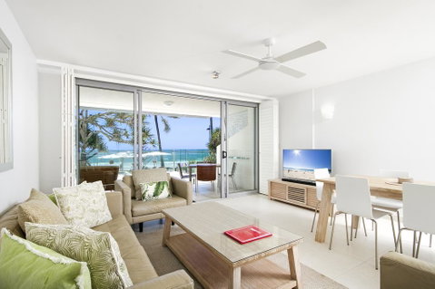 Fairshore 12 - Accommodation Mermaid Beach 3