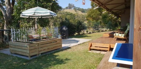 Fig Tree Retro Studio - Accommodation Mermaid Beach 3