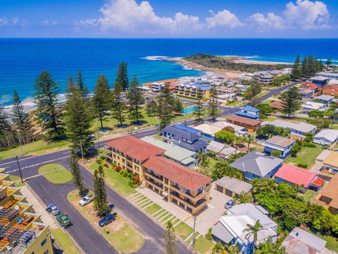 Flinders Lodge - Fantastic Views, Opposite Main Beach - Accommodation Mermaid Beach 2