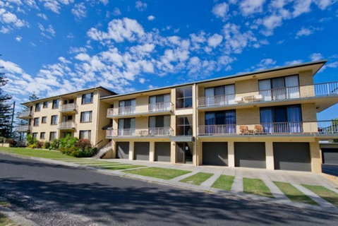 Flinders Lodge 7 - Accommodation Mermaid Beach 0