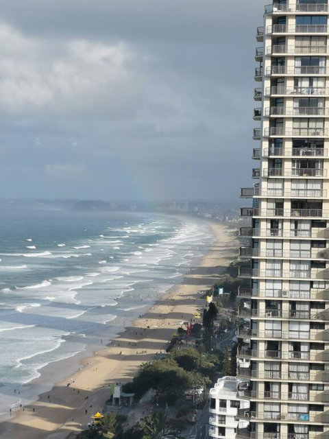 Focus Resort Oceanfront Apartments In Surfers With Ocean And Hinterland Views 25 Steps To Beach! - Accommodation Mermaid Beach 3