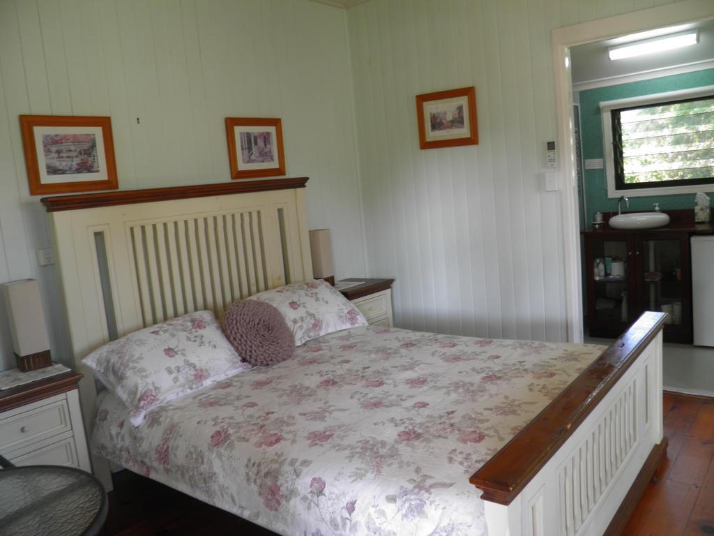 Boyne Valley QLD Accommodation Mermaid Beach