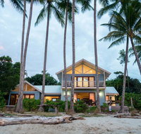 Frangipani Beach House - Newell Beach - Accommodation Mermaid Beach