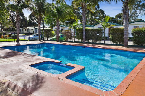 Frankston Holiday Park And Sandhurst Motel - Accommodation Mermaid Beach 0