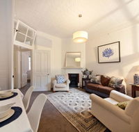 FUN TIMES in HUGE house 1 minute to SYDNEY HARBOUR - Accommodation Mermaid Beach