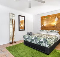 Funky Central Studio - Accommodation Mermaid Beach